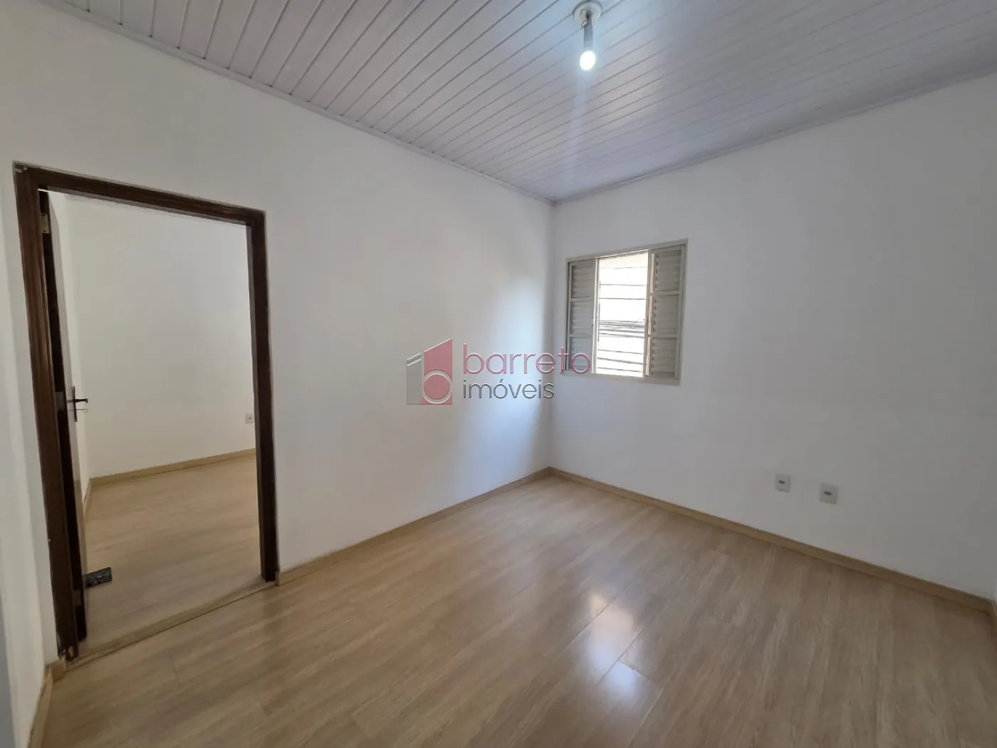 CASA RESIDENCIAL E SALÃO COMERCIAL PARA LOCAÇÃO NO CENTRO – JUNDIAÍ/SP