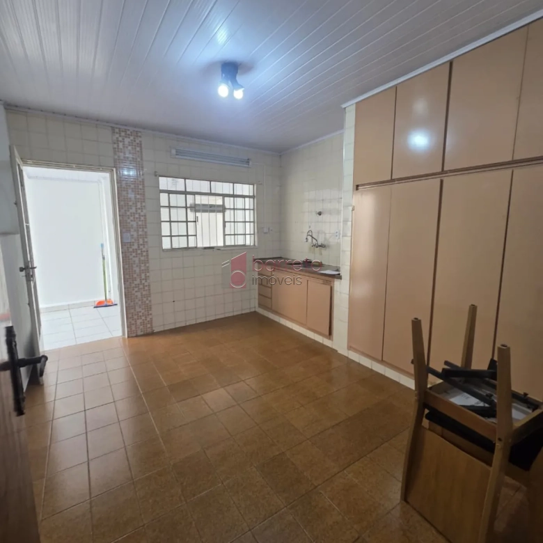 CASA RESIDENCIAL E SALÃO COMERCIAL PARA LOCAÇÃO NO CENTRO – JUNDIAÍ/SP