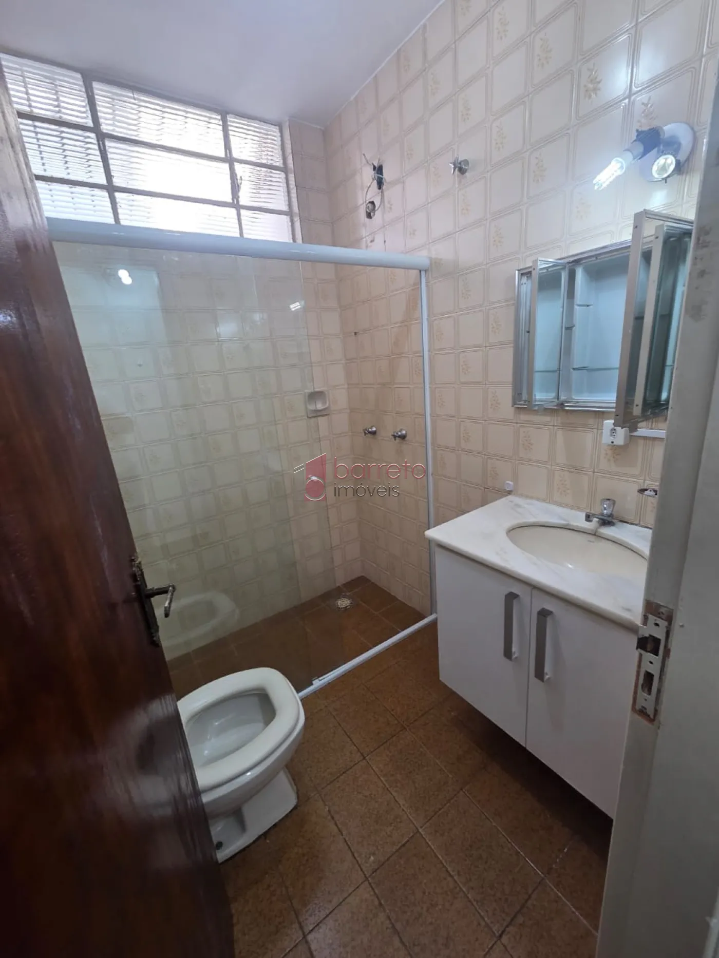 CASA RESIDENCIAL E SALÃO COMERCIAL PARA LOCAÇÃO NO CENTRO – JUNDIAÍ/SP