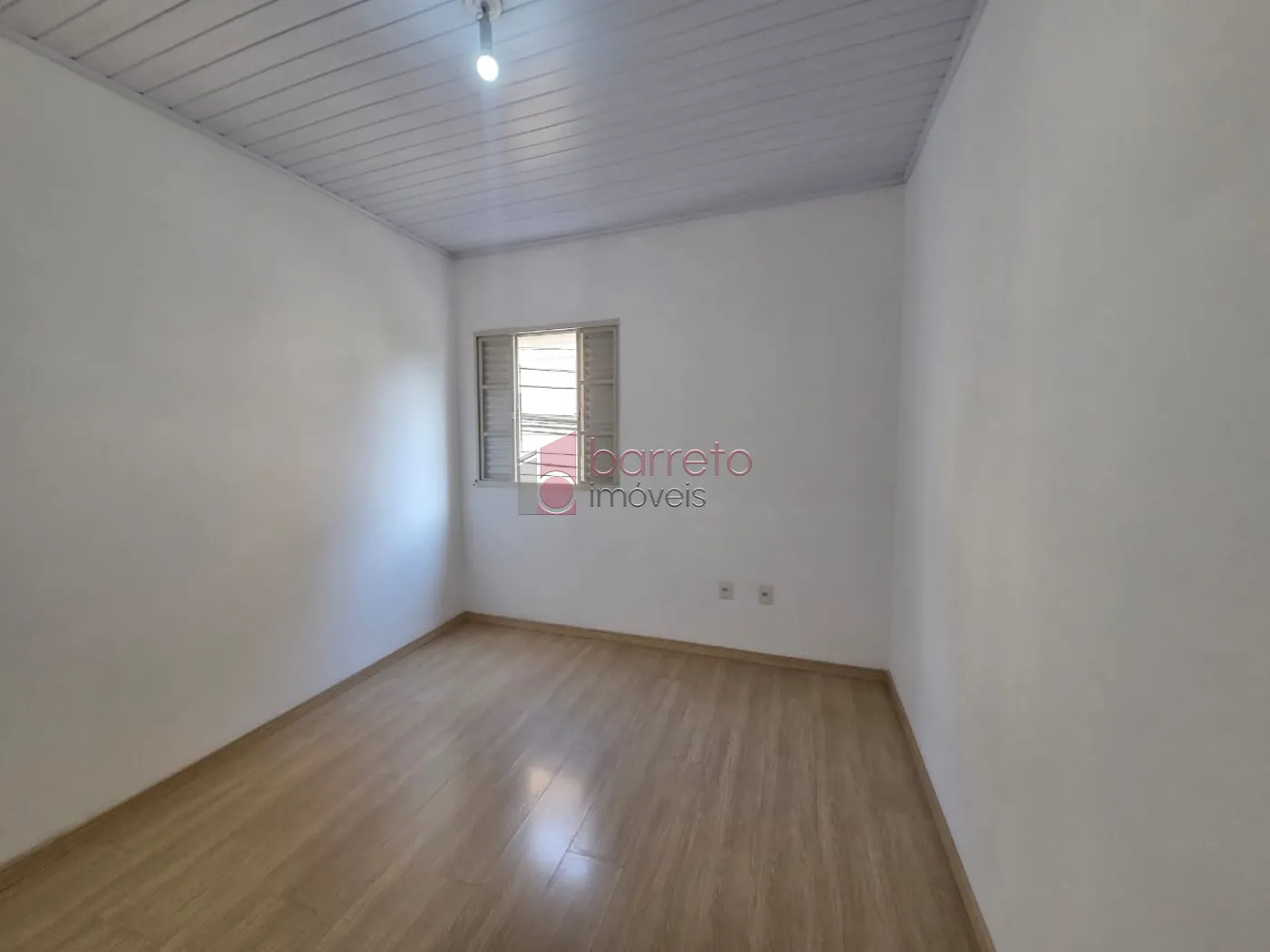 CASA RESIDENCIAL E SALÃO COMERCIAL PARA LOCAÇÃO NO CENTRO – JUNDIAÍ/SP