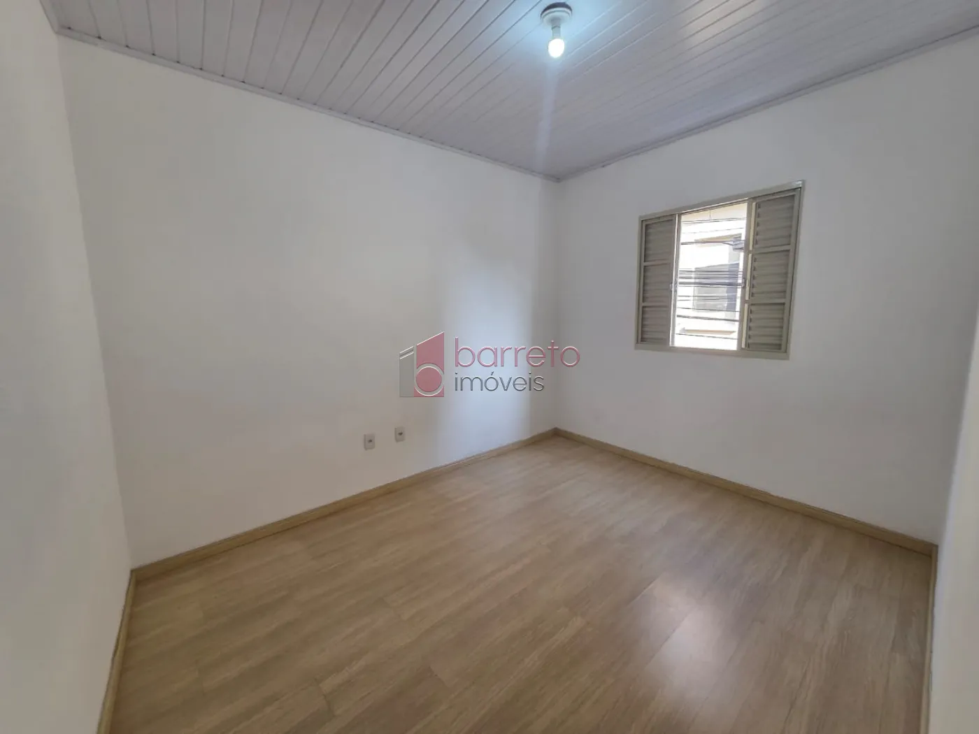 CASA RESIDENCIAL E SALÃO COMERCIAL PARA LOCAÇÃO NO CENTRO – JUNDIAÍ/SP