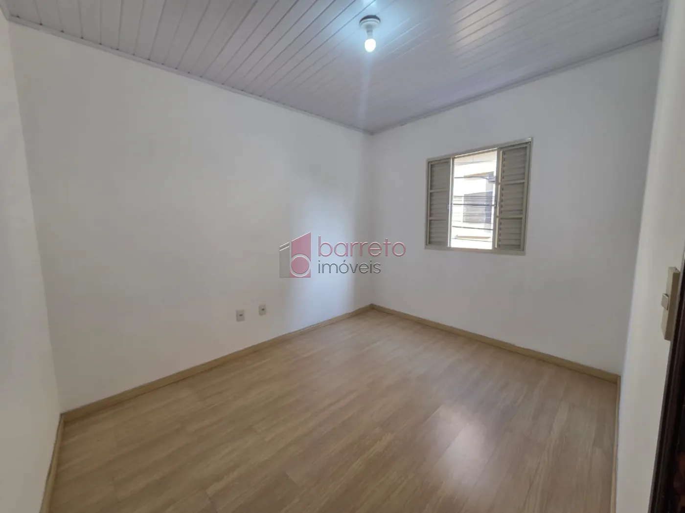 CASA RESIDENCIAL E SALÃO COMERCIAL PARA LOCAÇÃO NO CENTRO – JUNDIAÍ/SP