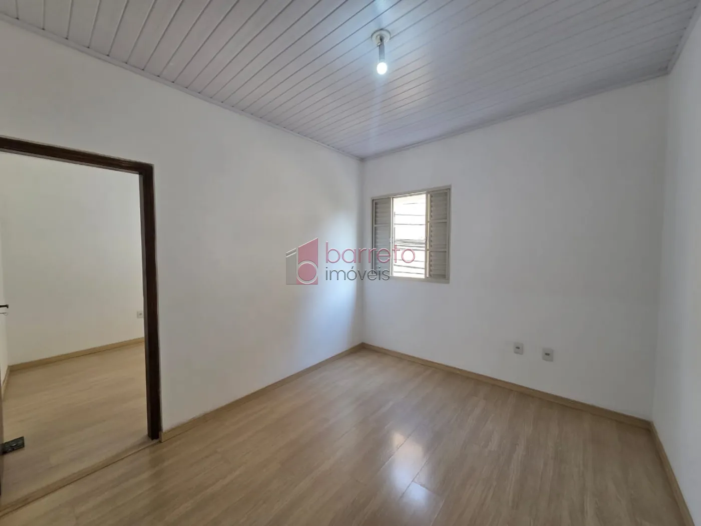 CASA RESIDENCIAL E SALÃO COMERCIAL PARA LOCAÇÃO NO CENTRO – JUNDIAÍ/SP