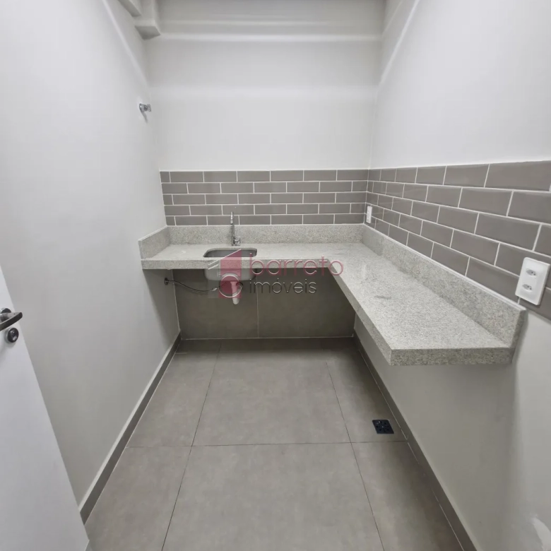 SOBRADO COMERCIAL COM ENTRADA COMPARTILHADA NO CENTRO – JUNDIAÍ/SP