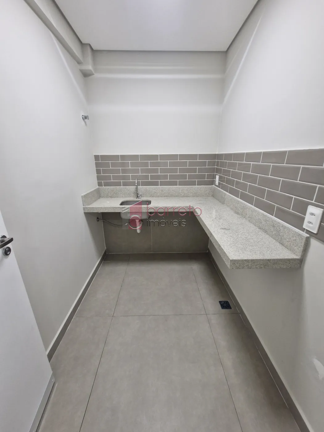 SOBRADO COMERCIAL COM ENTRADA COMPARTILHADA NO CENTRO – JUNDIAÍ/SP