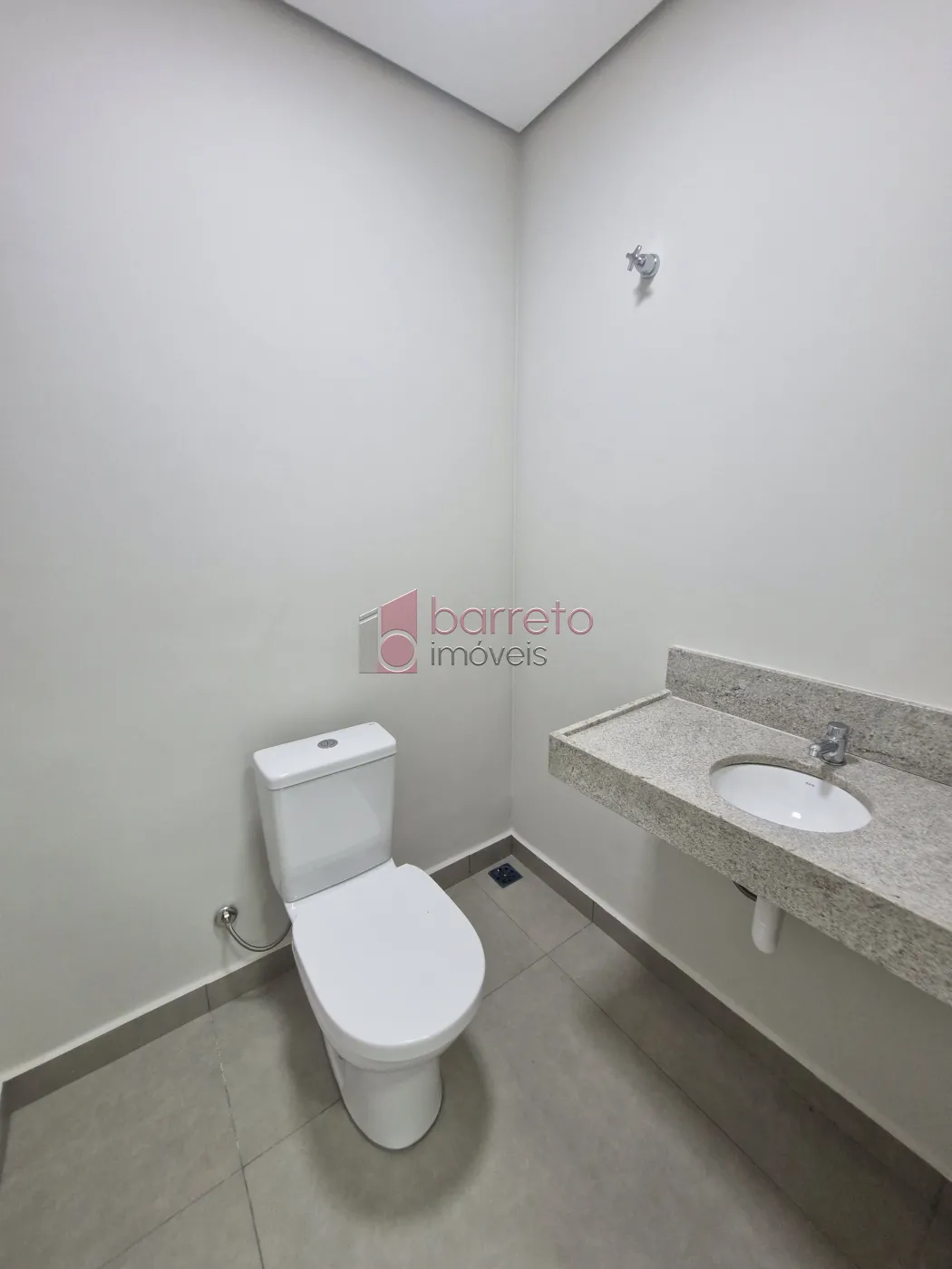 SOBRADO COMERCIAL COM ENTRADA COMPARTILHADA NO CENTRO – JUNDIAÍ/SP