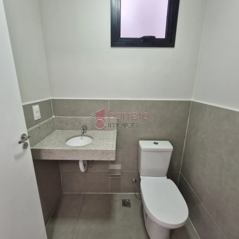 SOBRADO COMERCIAL COM ENTRADA COMPARTILHADA NO CENTRO – JUNDIAÍ/SP