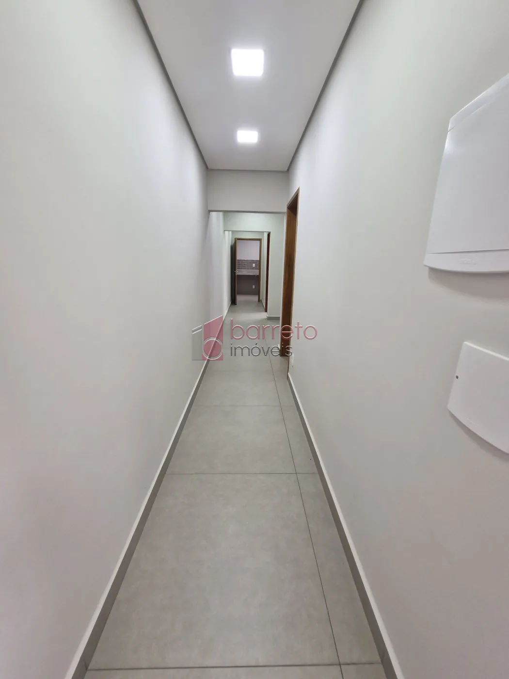 CASA COMERCIAL COM ENTRADA COMPARTILHADA PARA LOCAÇÃO NO CENTRO – JUNDIAÍ/SP