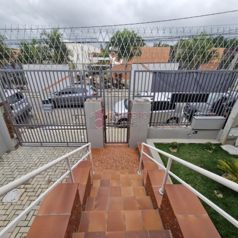 CASA COMERCIAL COM ENTRADA COMPARTILHADA PARA LOCAÇÃO NO CENTRO – JUNDIAÍ/SP