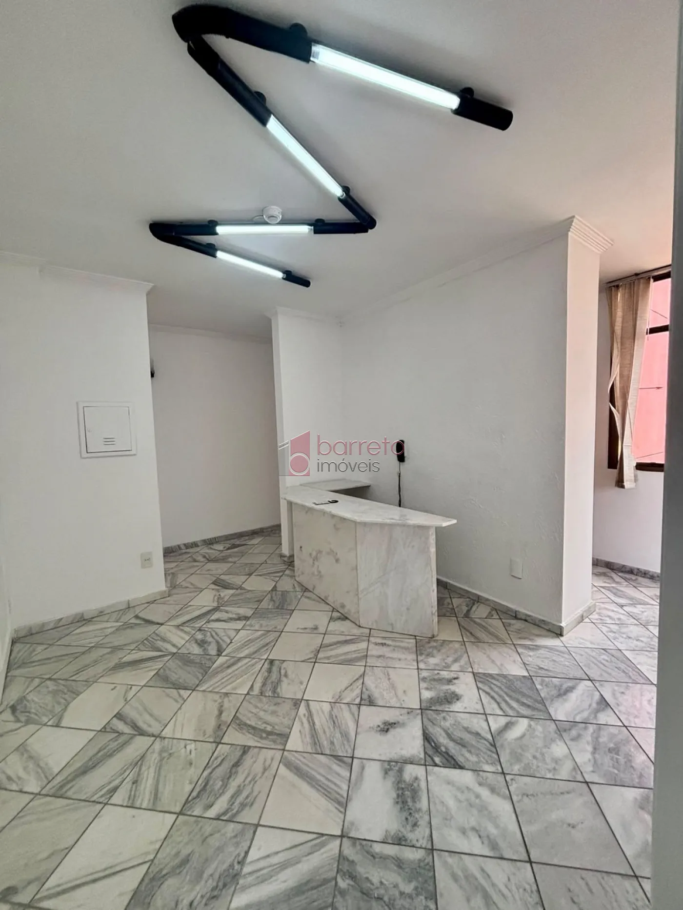 SALA COMERCIAL À VENDA NO CONDOMÍNIO ACMCJ EM JUNDIAÍ/SP
