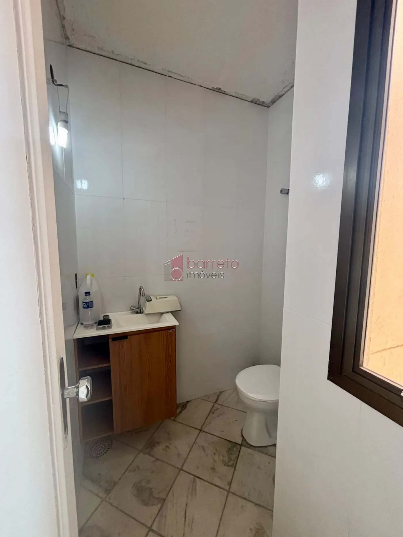 SALA COMERCIAL À VENDA NO CONDOMÍNIO ACMCJ EM JUNDIAÍ/SP