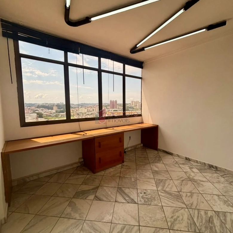 SALA COMERCIAL À VENDA NO CONDOMÍNIO ACMCJ EM JUNDIAÍ/SP