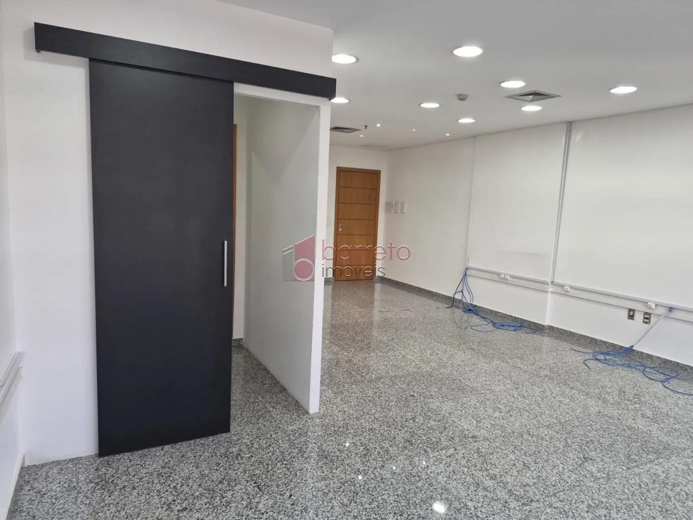SALA COMERCIAL À VENDA  –  UNIT MALL CHÁCARA URBANA | JUNDIAÍ/SP
