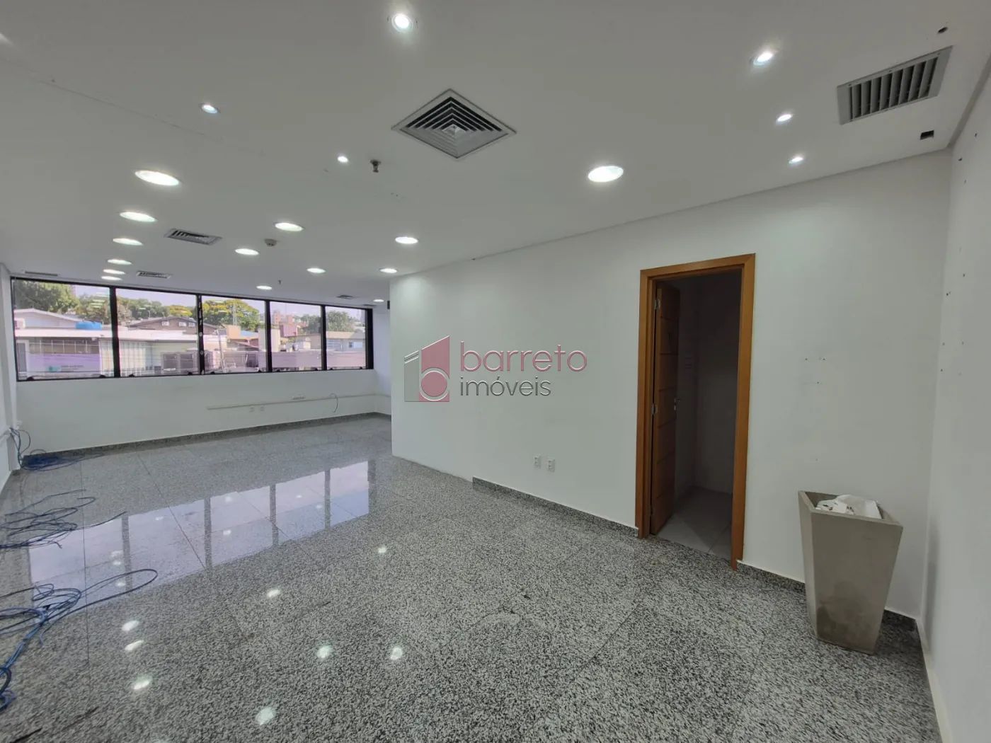 SALA COMERCIAL À VENDA  –  UNIT MALL CHÁCARA URBANA | JUNDIAÍ/SP