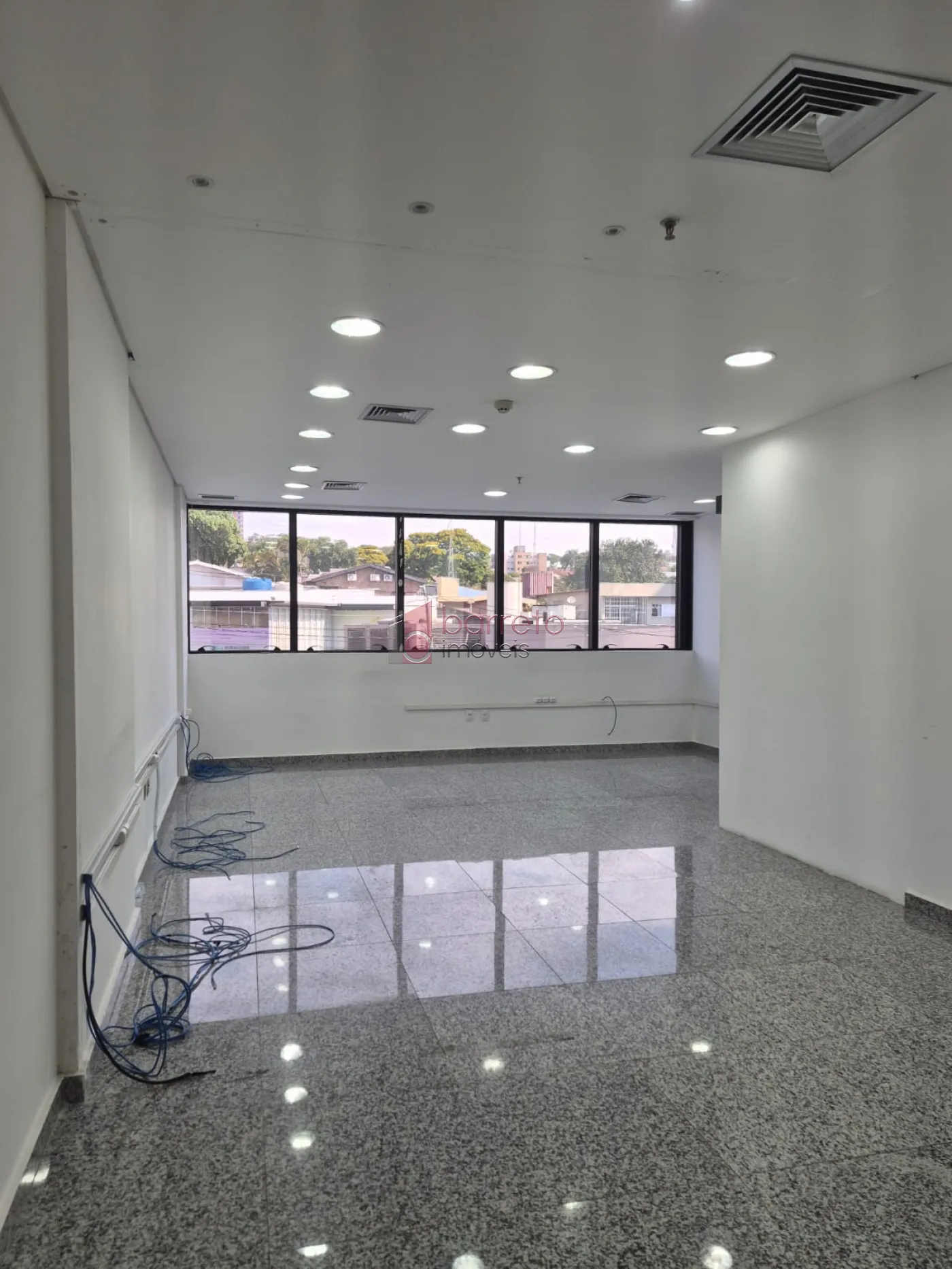 SALA COMERCIAL À VENDA  –  UNIT MALL CHÁCARA URBANA | JUNDIAÍ/SP