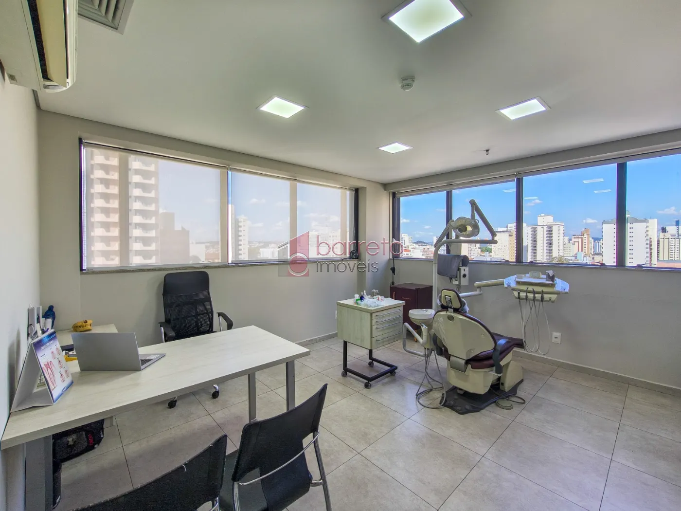 SALA COMERCIAL À VENDA NO EDIFÍCIO UFFIZI – JUNDIAÍ/SP