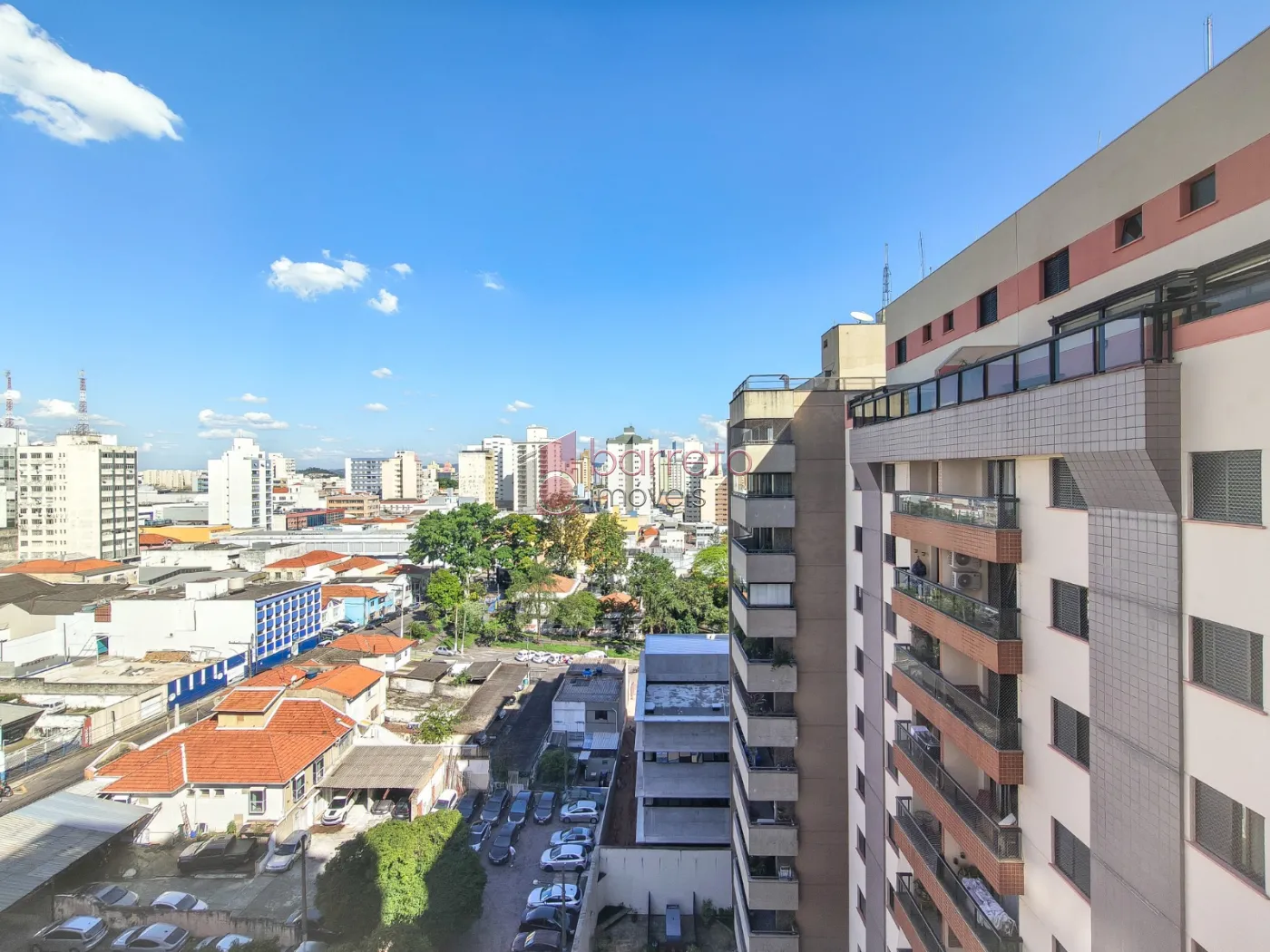 SALA COMERCIAL À VENDA NO EDIFÍCIO UFFIZI – JUNDIAÍ/SP