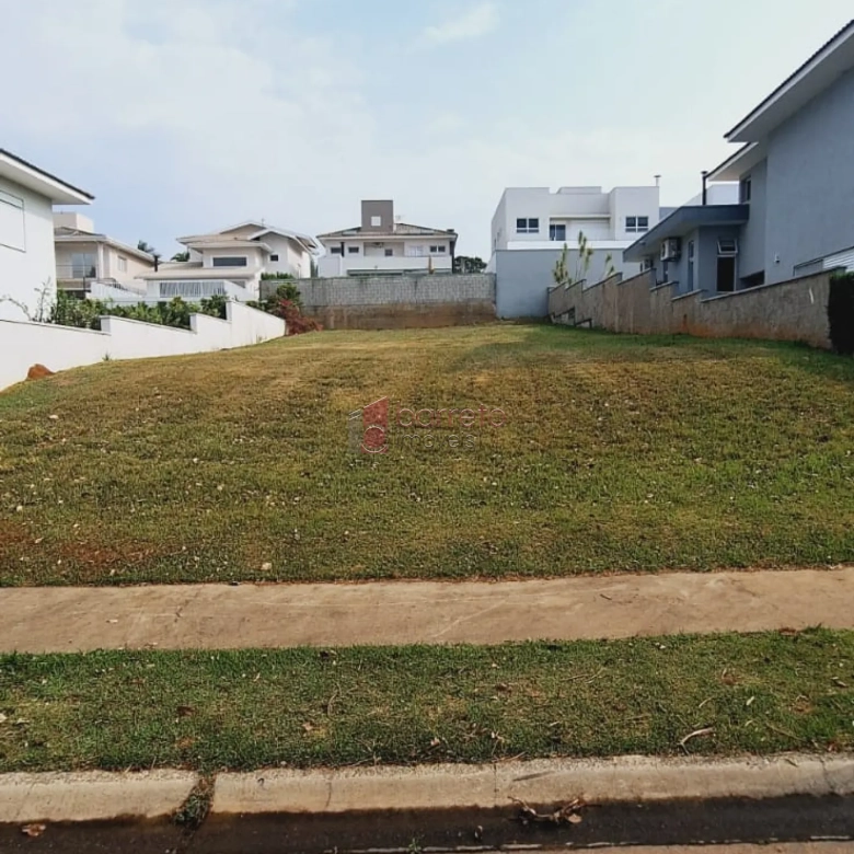 TERRENO À VENDA NO CONDOMÍNIO RESERVA DA SERRA EM JUNDIAÍ/SP