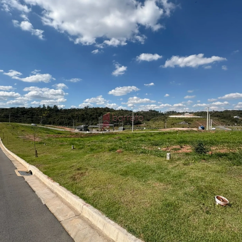 TERRENO À VENDA NO CONDOMÍNIO RESERVA DOS LAGOS NO BAIRRO CURRUPIRA EM JUNDIAÍ/SP