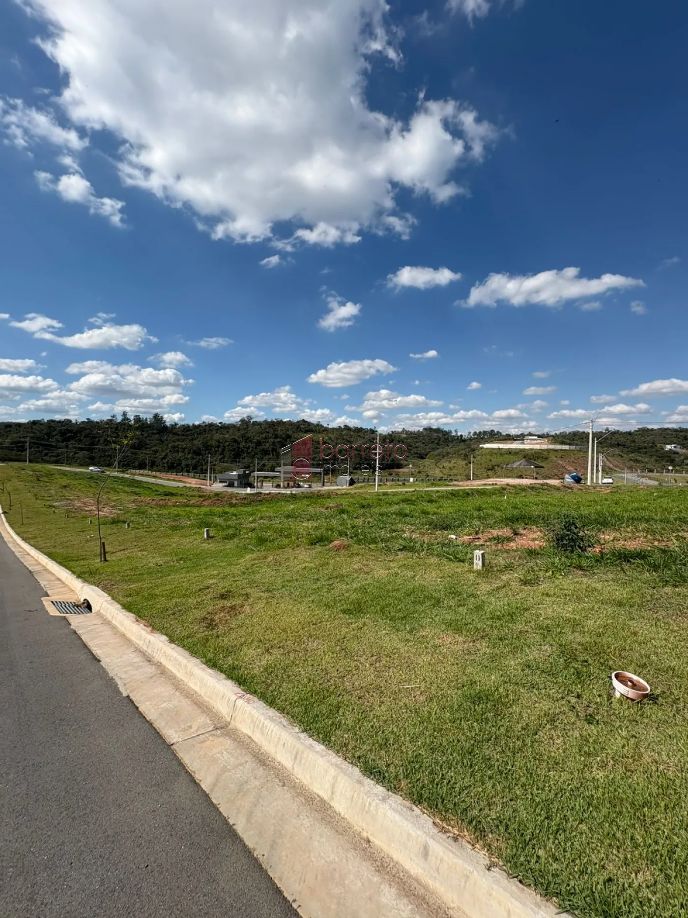 TERRENO À VENDA NO CONDOMÍNIO RESERVA DOS LAGOS NO BAIRRO CURRUPIRA EM JUNDIAÍ/SP