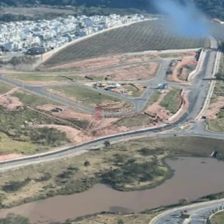 TERRENO À VENDA NO CONDOMÍNIO RESERVA DOS LAGOS NO BAIRRO CURRUPIRA EM JUNDIAÍ/SP