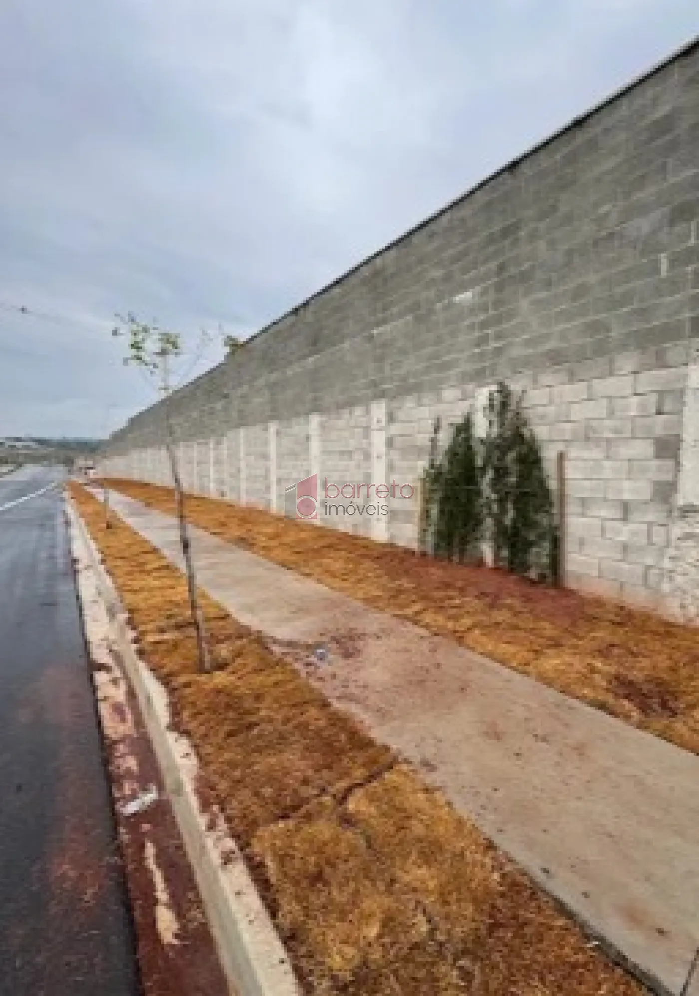 TERRENO À VENDA NO CONDOMÍNIO RESERVA DOS LAGOS NO BAIRRO CURRUPIRA EM JUNDIAÍ/SP