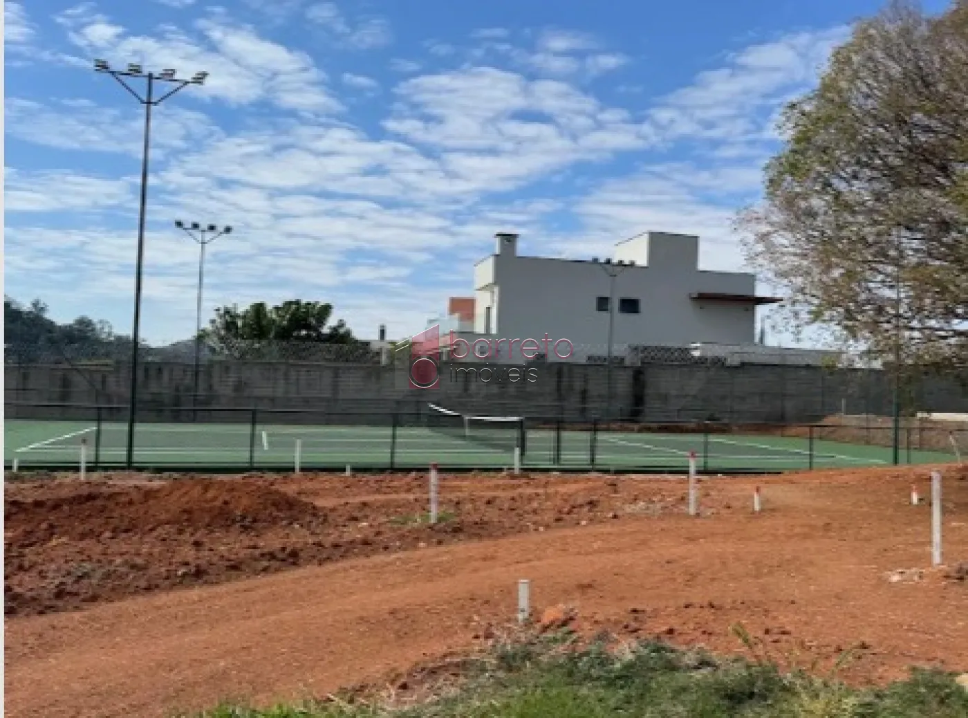 TERRENO À VENDA NO CONDOMÍNIO RESERVA DOS LAGOS NO BAIRRO CURRUPIRA EM JUNDIAÍ/SP