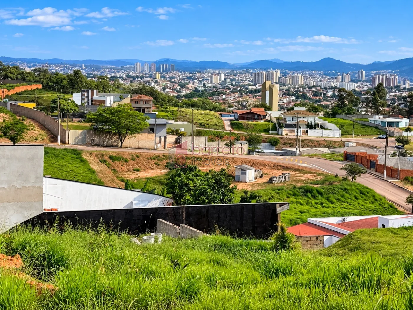TERRENO À VENDA NO CONDOMÍNIO PORTAL DO SOL – JARDIM TARUMÃ – JUNDIAÍ/SP