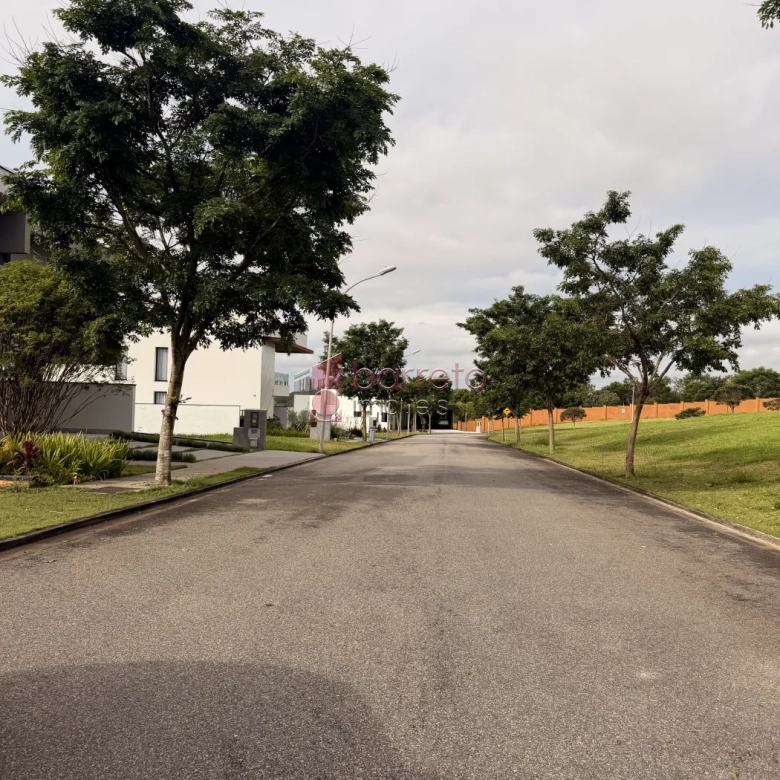 TERRENO À VENDA NO CONDOMÍNIO ALPHAVILLE 1 – JUNDIAÍ/SP