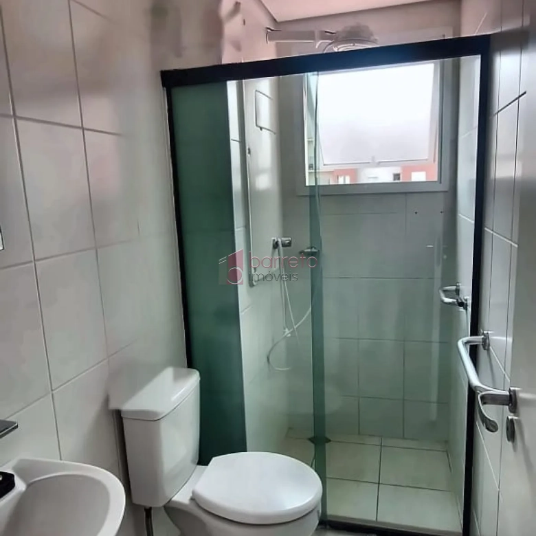 APARTAMENTO MOBILIADO À VENDA NO CONDOMÍNIO RESIDENCIAL PARAÍSO EM VÁRZEA PAULISTA/SP