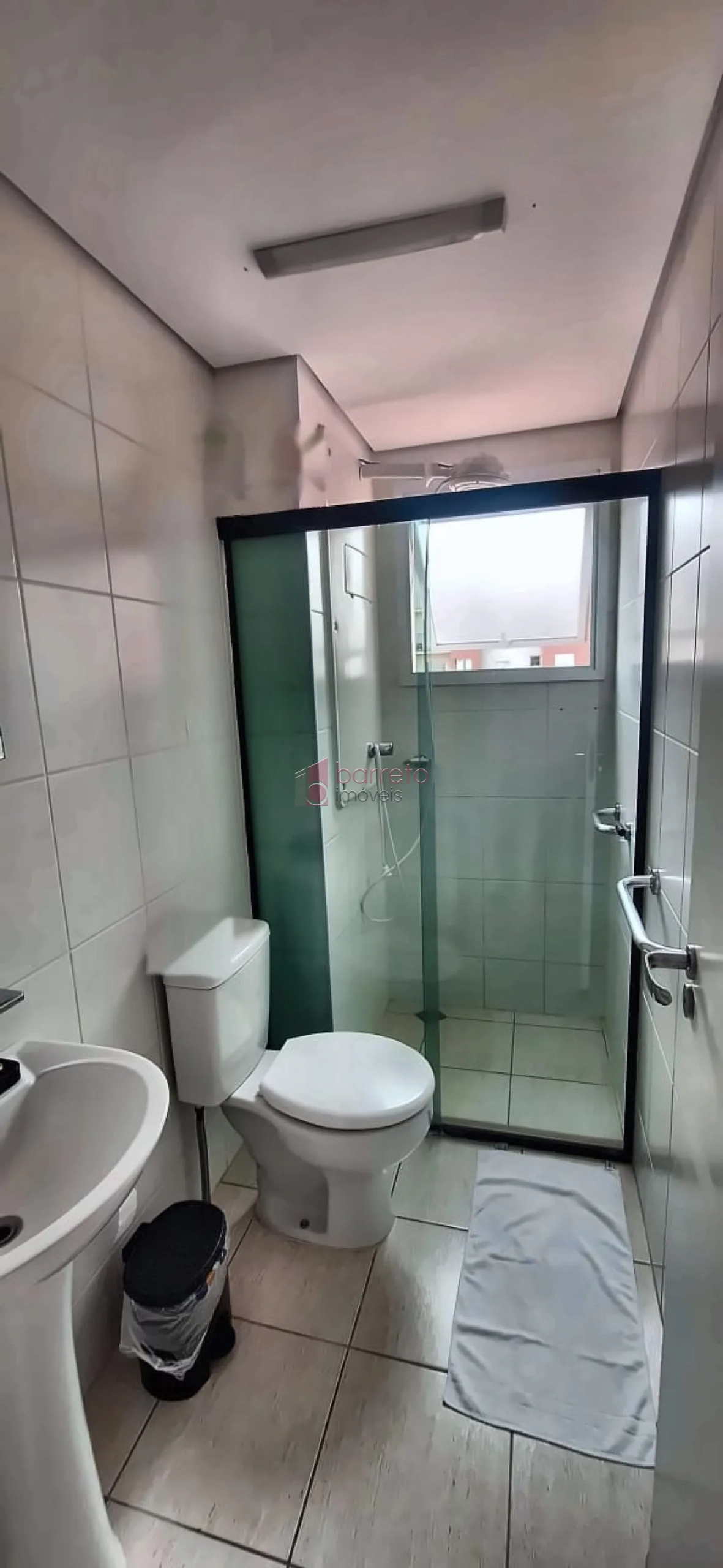 APARTAMENTO MOBILIADO À VENDA NO CONDOMÍNIO RESIDENCIAL PARAÍSO EM VÁRZEA PAULISTA/SP