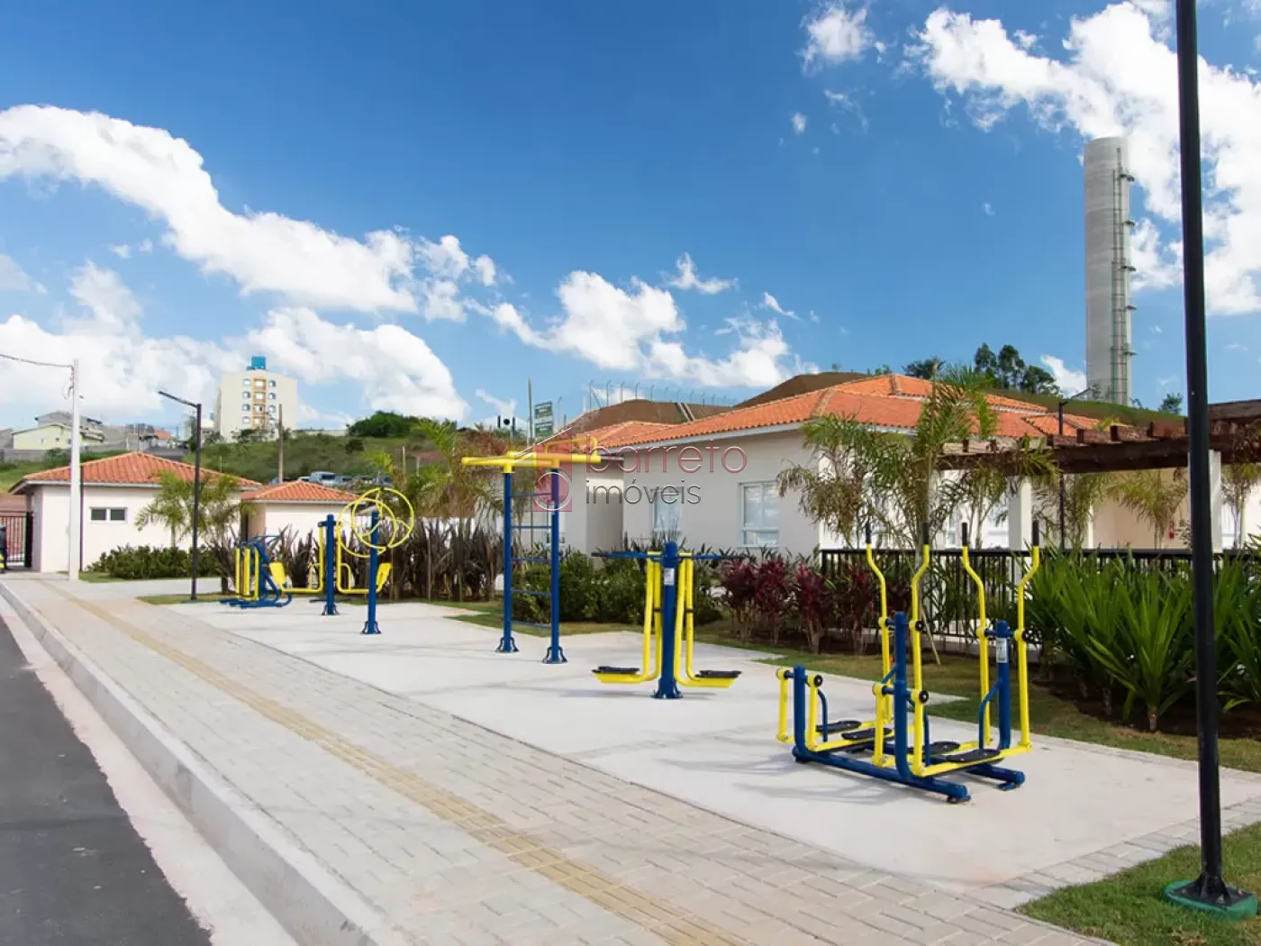 APARTAMENTO MOBILIADO À VENDA NO CONDOMÍNIO RESIDENCIAL PARAÍSO EM VÁRZEA PAULISTA/SP