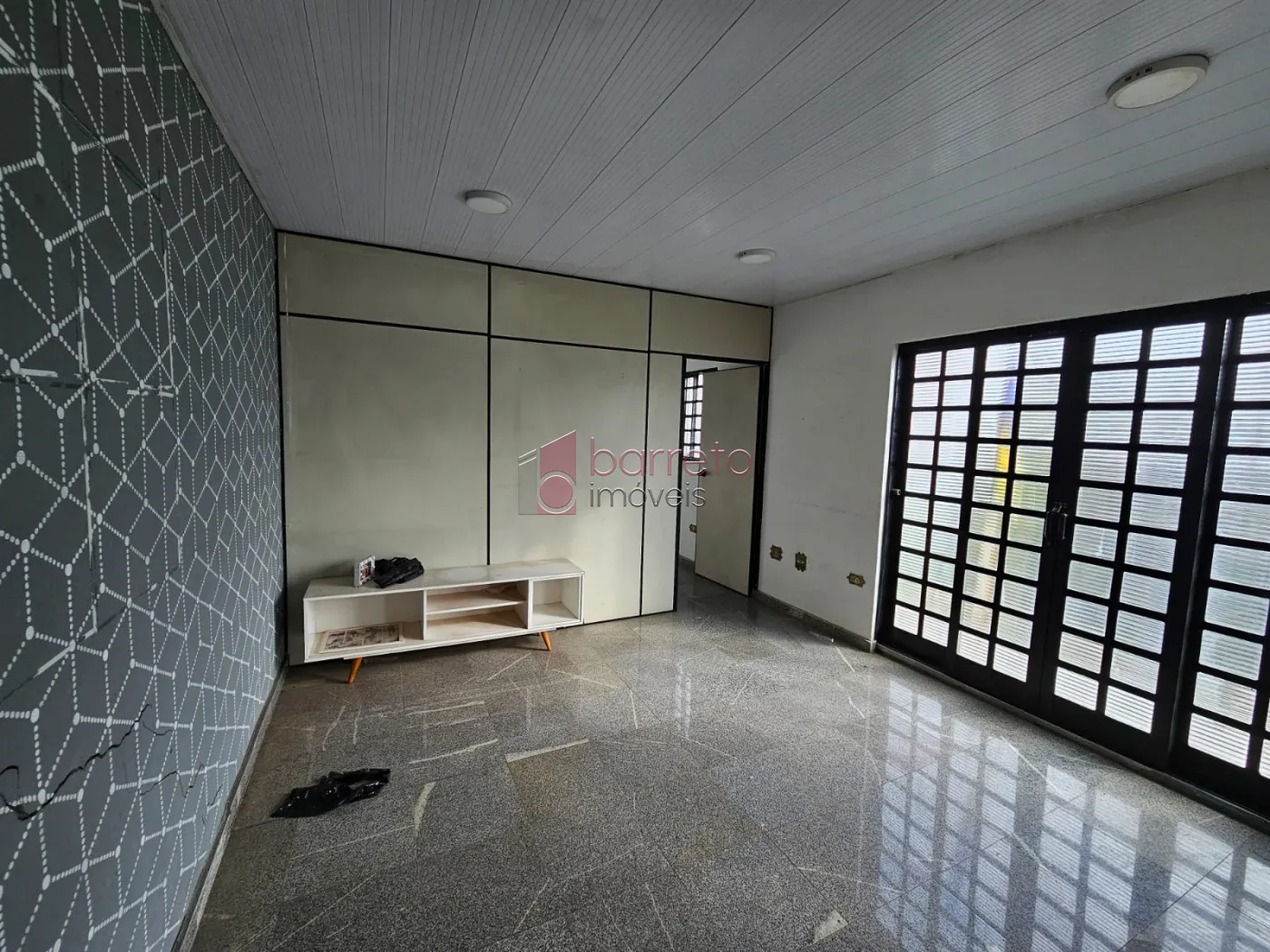LOJA COM 716 M² DE CONSTRUÇÃO À VENDA NA AV. FERNANDO PAES LEME – CENTRO DE VÁRZEA PAULISTA/SP