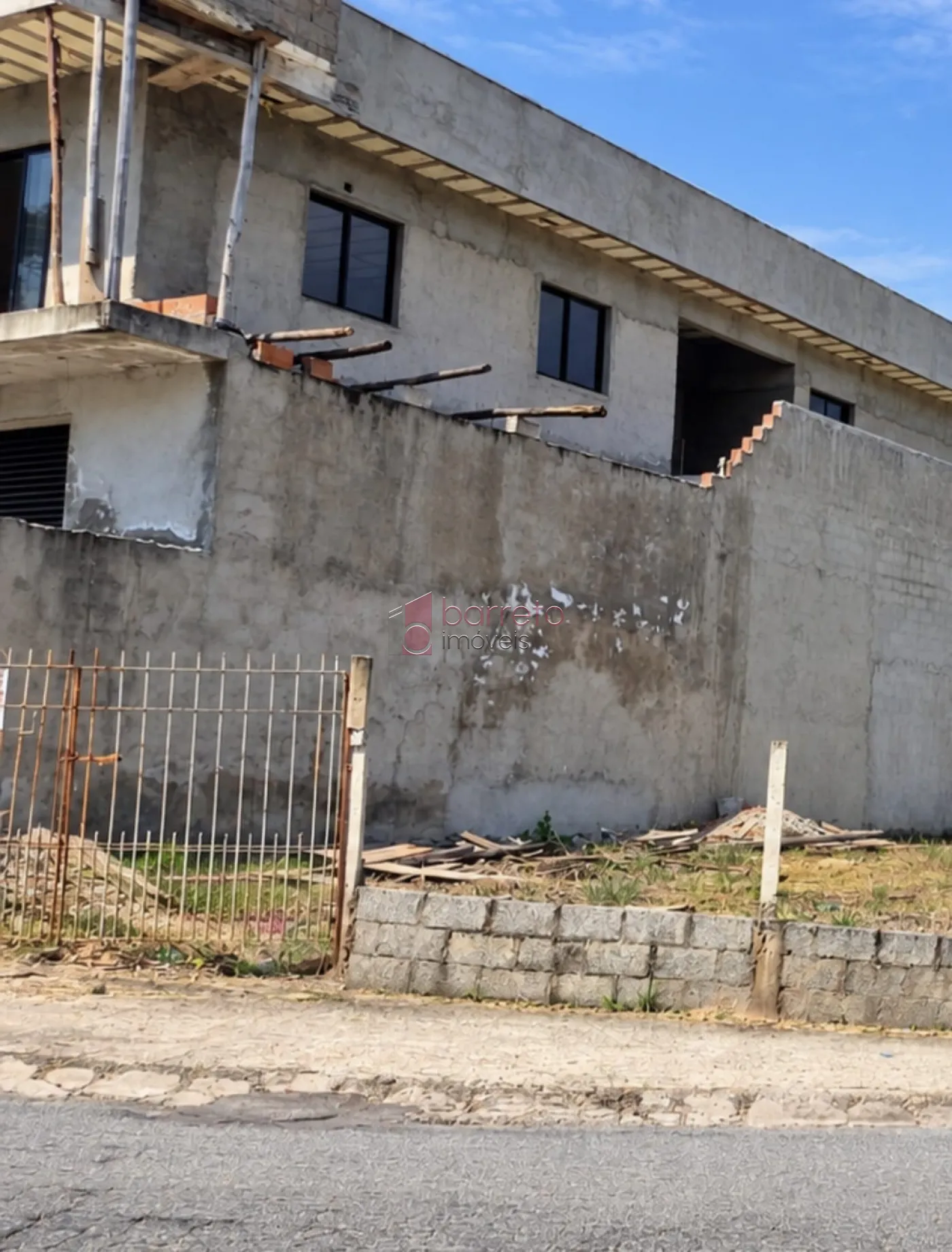 TERRENO PARA USO RESIDENCIAL OU COMERCIAL À VENDA NO JARDIM DAS PALMEIRAS EM VÁRZEA PAULISTA/SP